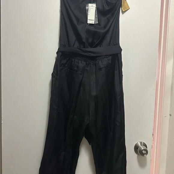 bebe brand new with tags summer Silk  jumpsuit size medium 34 inches chest - Picture 8 of 10